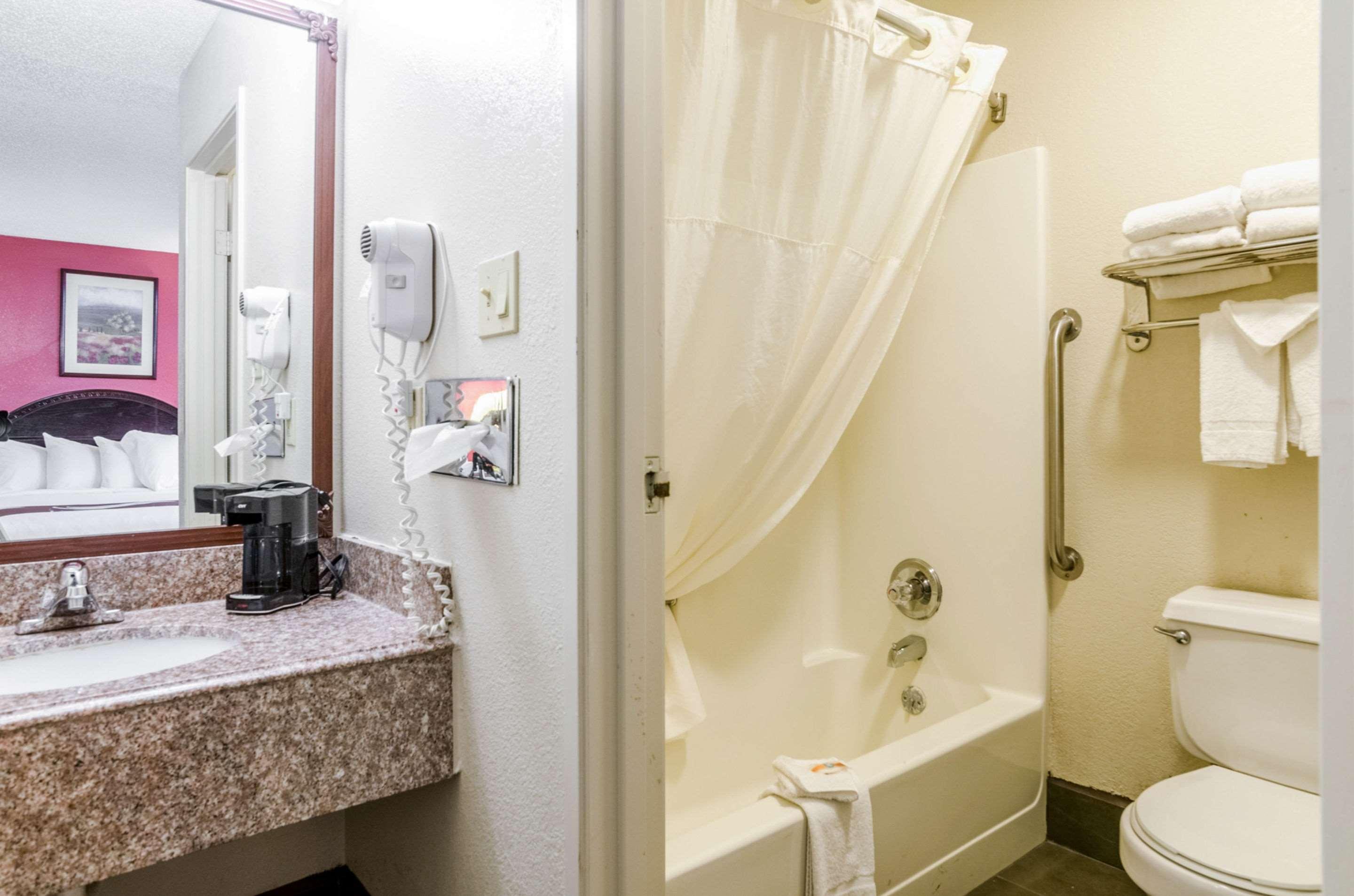 Quality Inn South Wichita Eksteriør bilde